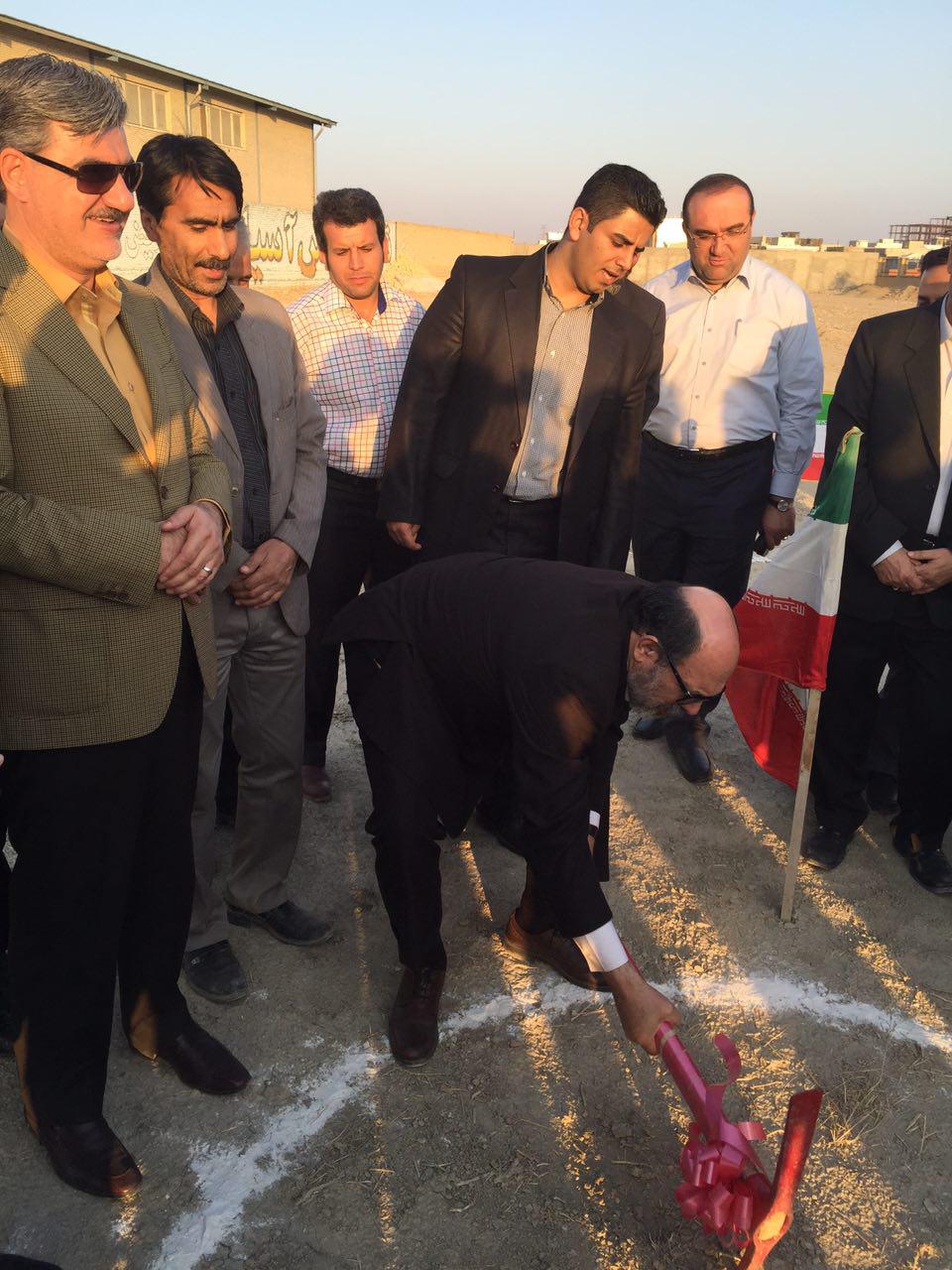 کلنگ احداث سوله ورزشی دانشگاه آزاد اسلامی شیروان به زمین زده شد.