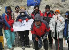 صعود مشترک گروه کوهنوردی فـراز شیـروان و همیار بجنورد به قله دماوند