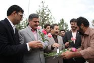 گزارش تصویری حضور دکتر عزیزی در نمایشگاه فن بازار مزرعه شیروان